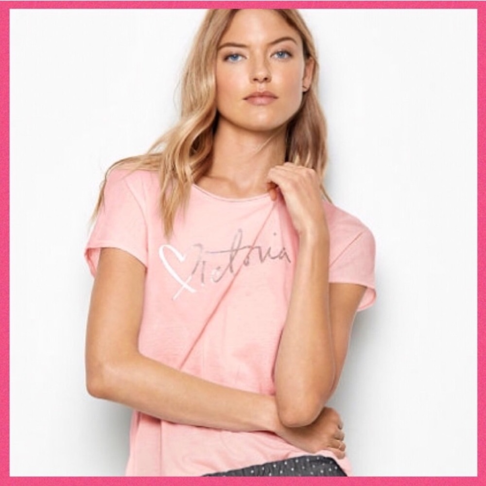 •Victoria’s Secret• Millennial Pink Scoopneck tee